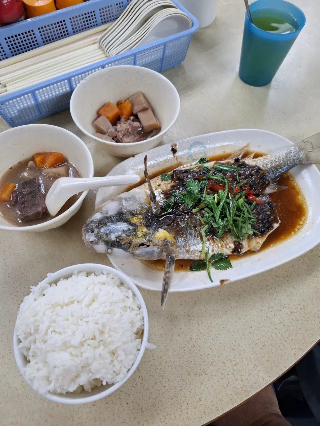 Sun Tai Yuen (泰源大排檔), Hong Kong